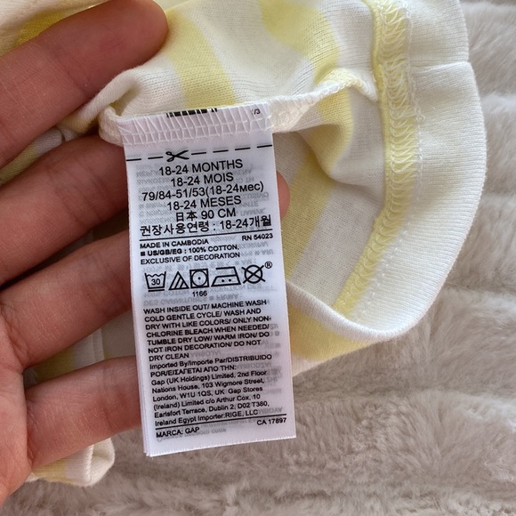 GAP Baby Gap 100% Organic Cotton Outfit Set (18-24months) - Picture 6 of 6